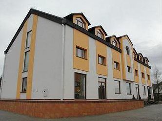 Hotel Chotol Horoměřice Buitenkant foto